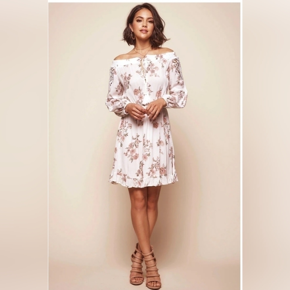 SELFIE LESLIE FIFI OFF-SHOULDER FLORAL DRESS WHITE Sz L